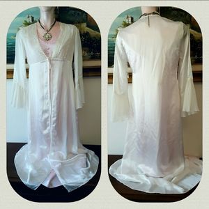 Madison Studio Romantic Robe